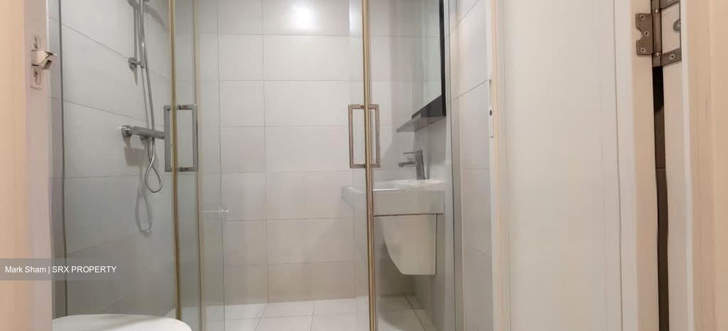 1 Canberra (D27), Condominium #590458171